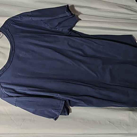 UNIVERSITY OF FLORIDA GATORS TSHIRT - Picture 3 of 3